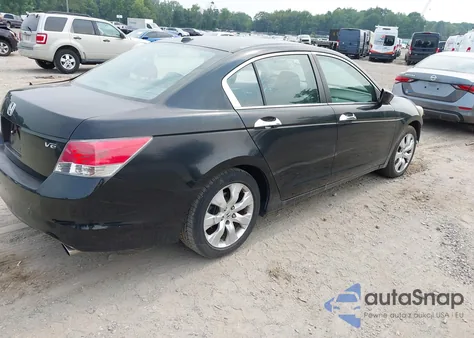2009 Honda Accord z USA, uszkodzony, nr VIN 1HGCT36879A049020